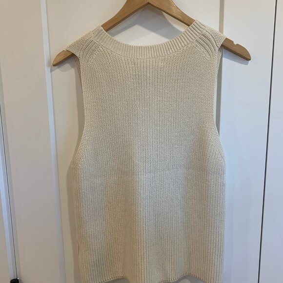 Velvet by Graham & Spencer Muna Sweater Vest - Picture 5 of 11